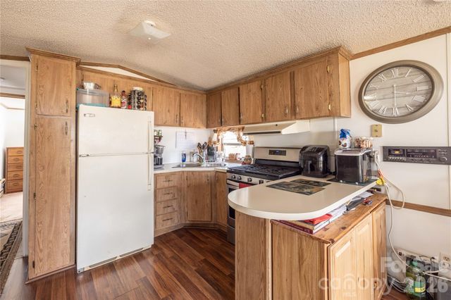 102 Deer Park Road 142 section D, Mount Gilead, NC 27306