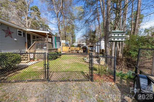 102 Deer Park Road 142 section D, Mount Gilead, NC 27306