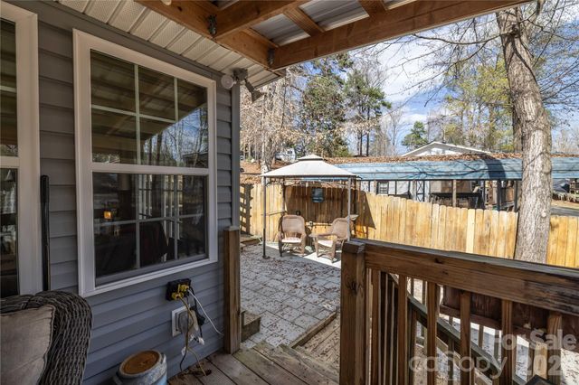 102 Deer Park Road 142 section D, Mount Gilead, NC 27306