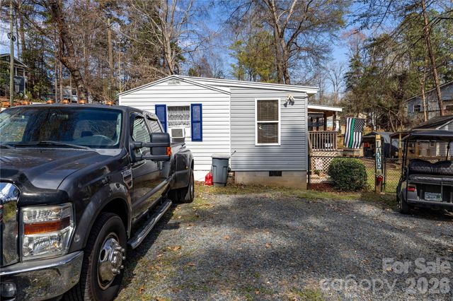 102 Deer Park Road 142 section D, Mount Gilead, NC 27306