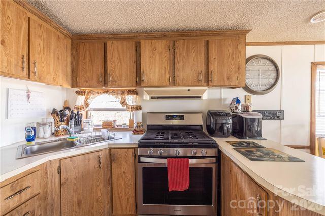 102 Deer Park Road 142 section D, Mount Gilead, NC 27306