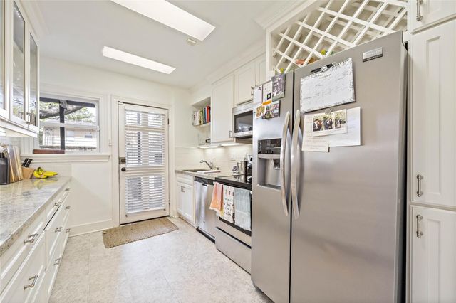 2324 Goldsmith Street A, Houston, TX 77030