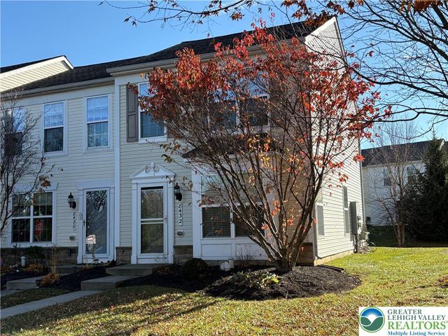 8432 Cromwell Court, Upper Macungie Twp, PA 18031