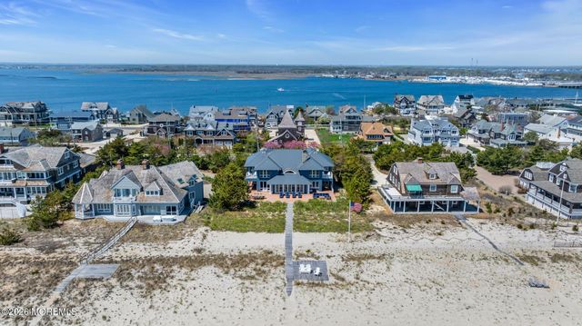 1325 Ocean Avenue, Mantoloking, NJ 08738