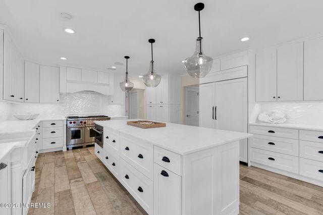 1325 Ocean Avenue, Mantoloking, NJ 08738