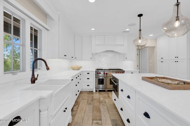 1325 Ocean Avenue, Mantoloking, NJ 08738