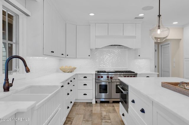 1325 Ocean Avenue, Mantoloking, NJ 08738