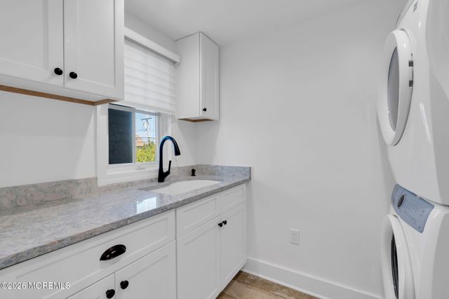 1325 Ocean Avenue, Mantoloking, NJ 08738
