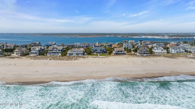 1325 Ocean Avenue, Mantoloking, NJ 08738