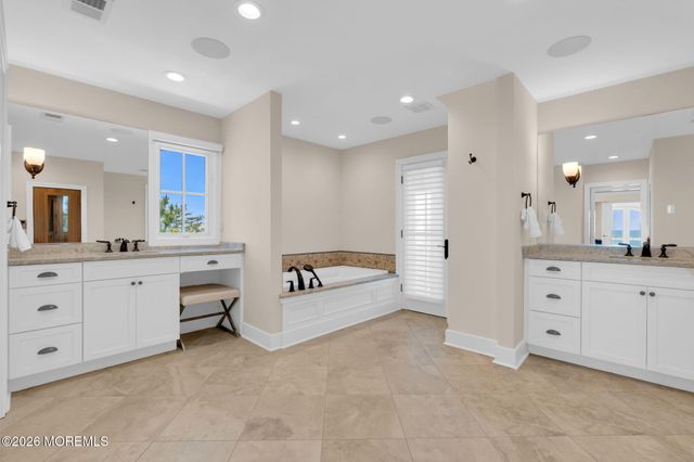 1325 Ocean Avenue, Mantoloking, NJ 08738