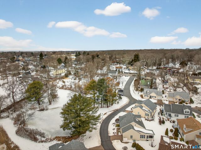 16 Silverbrook Lane 16, Clinton, CT 06413