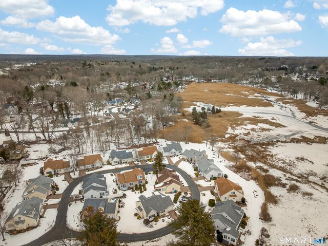 16 Silverbrook Lane 16, Clinton, CT 06413