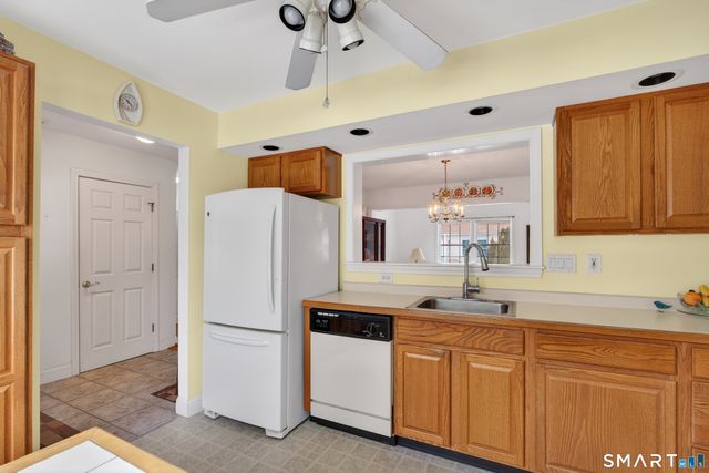 16 Silverbrook Lane 16, Clinton, CT 06413