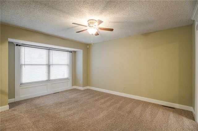 1709 N Hanover Avenue, Independence, MO 64056