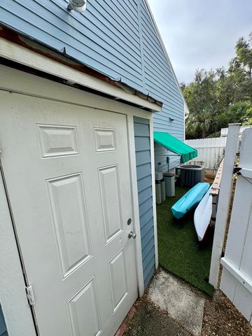 3866 SE Jefferson Street, Stuart, FL 34997