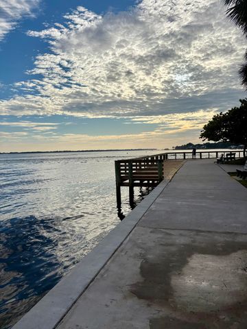 3866 SE Jefferson Street, Stuart, FL 34997