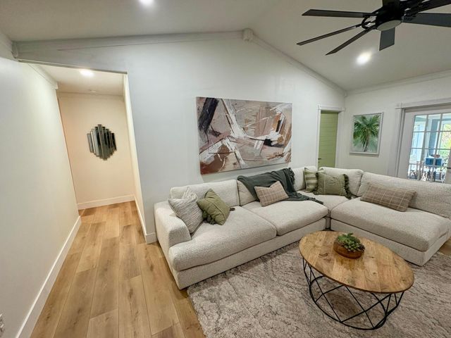 3866 SE Jefferson Street, Stuart, FL 34997