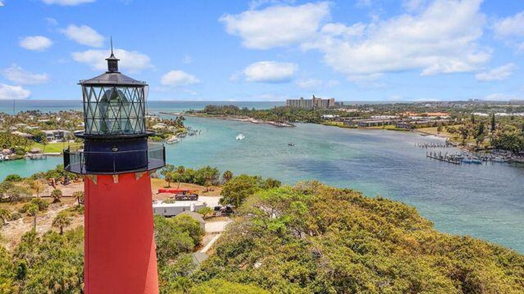 755 Saturn Street Street H207, Jupiter, FL 33477