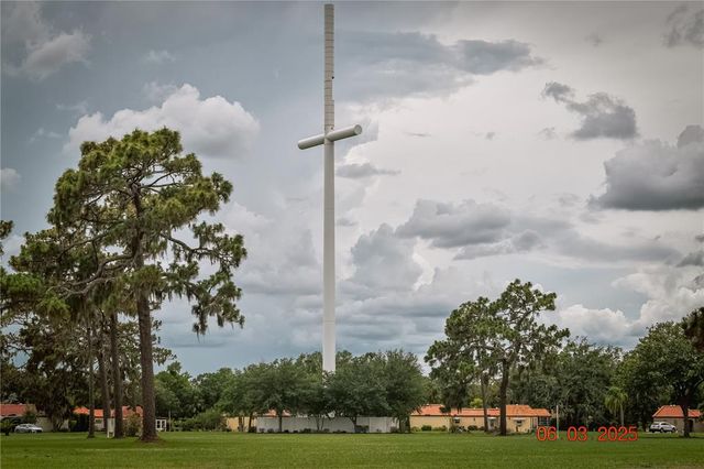 921 FAITH CIRCLE E 70, Bradenton, FL 34212
