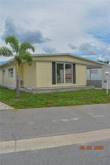 921 FAITH CIRCLE E 70, Bradenton, FL 34212