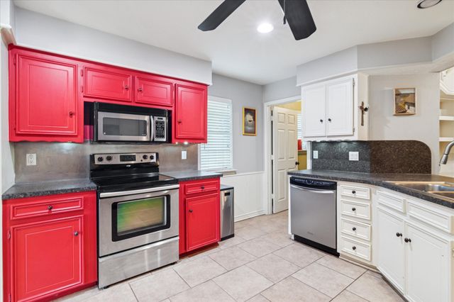 4005 Kerr Circle, Farmers Branch, TX 75244