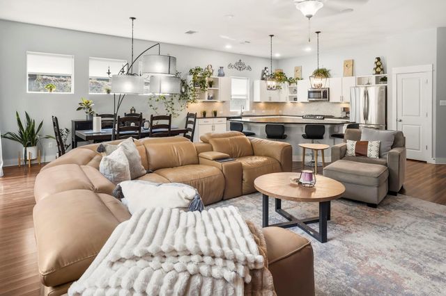 504 Bowery TRL, Austin, TX 78753