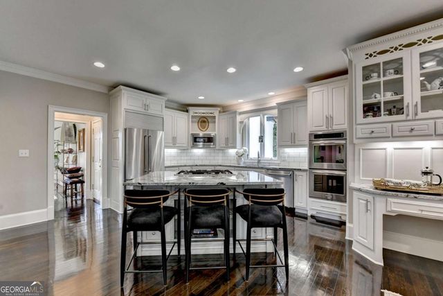 5945 Somerset Court, Suwanee, GA 30024