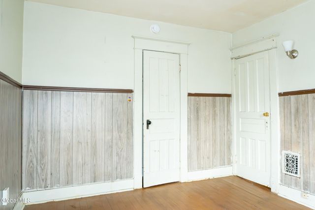 6 Harvard Street, Schenectady, NY 12304