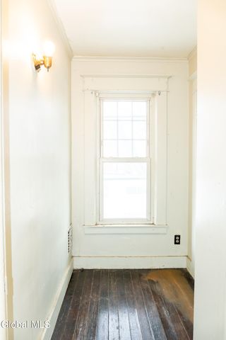 6 Harvard Street, Schenectady, NY 12304