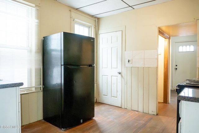 6 Harvard Street, Schenectady, NY 12304