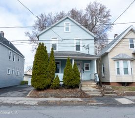 6 Harvard Street, Schenectady, NY 12304