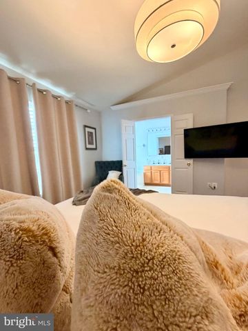 10966 W POINT PL, White Plains, MD 20695