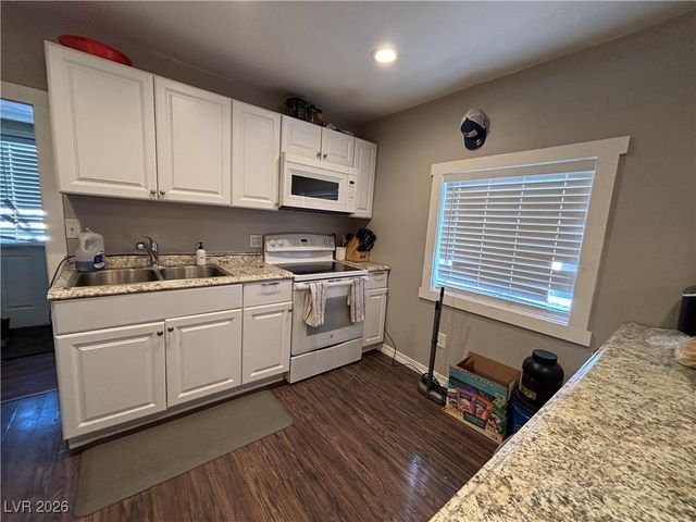 1752 Strandman Street, Ely, NV 89301