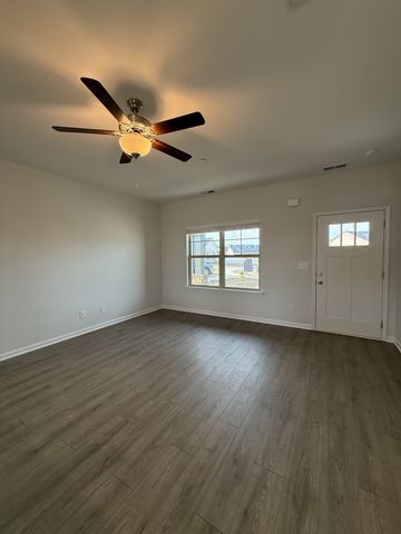 217 Watershed Court, Ashland City, TN 37015