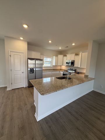 217 Watershed Court, Ashland City, TN 37015