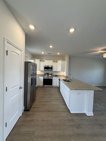 217 Watershed Court, Ashland City, TN 37015