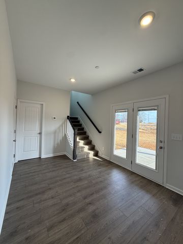 217 Watershed Court, Ashland City, TN 37015