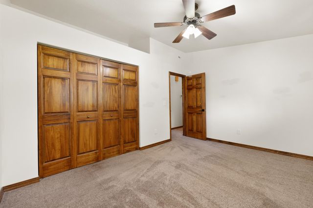 109 24TH ST SW, Minot, ND 58701
