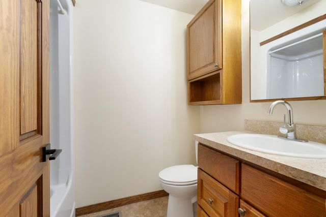 109 24TH ST SW, Minot, ND 58701