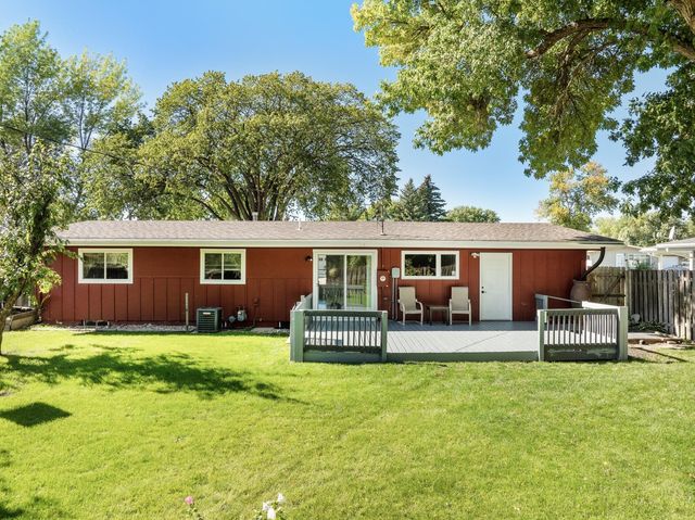 109 24TH ST SW, Minot, ND 58701