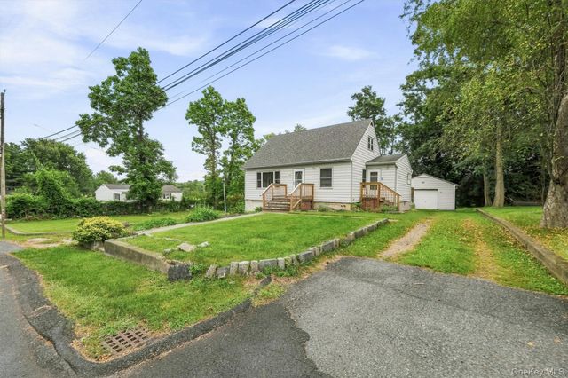4 Garrett Place, Poughkeepsie, NY 12603