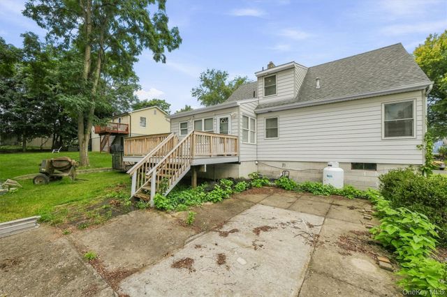 4 Garrett Place, Poughkeepsie, NY 12603