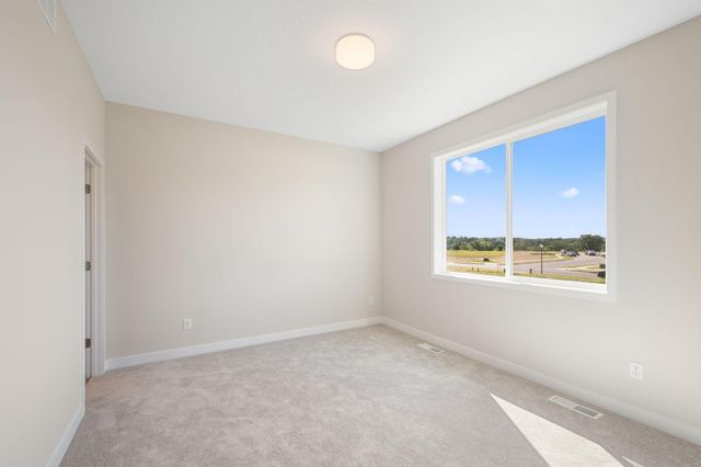 2120 Ridgepointe Drive, Hastings, MN 55033