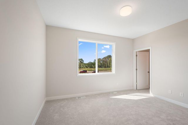 2120 Ridgepointe Drive, Hastings, MN 55033