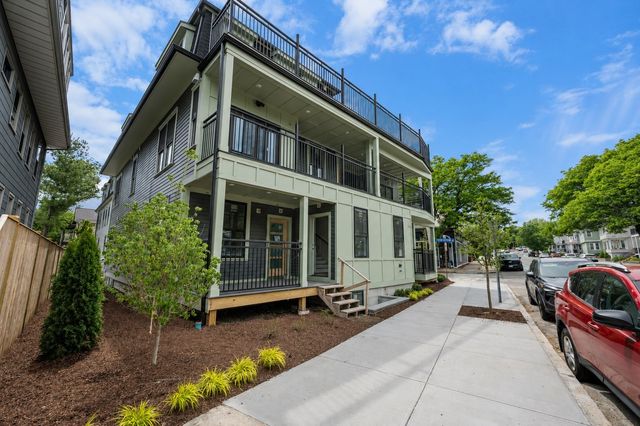 10-3 Corinthian Rd 3, Somerville, MA 02144