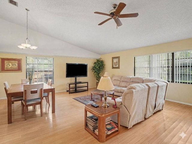 5031 BARRINGTON CIRCLE 601, Sarasota, FL 34234