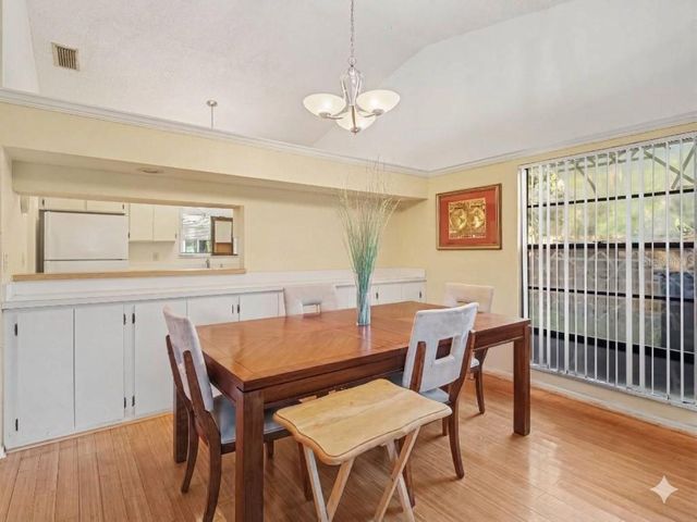 5031 BARRINGTON CIRCLE 601, Sarasota, FL 34234