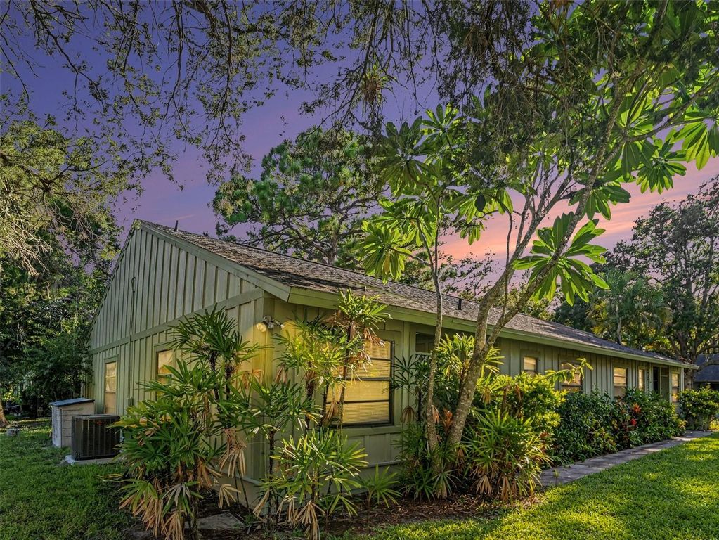 5031 BARRINGTON CIRCLE 601, Sarasota, FL 34234