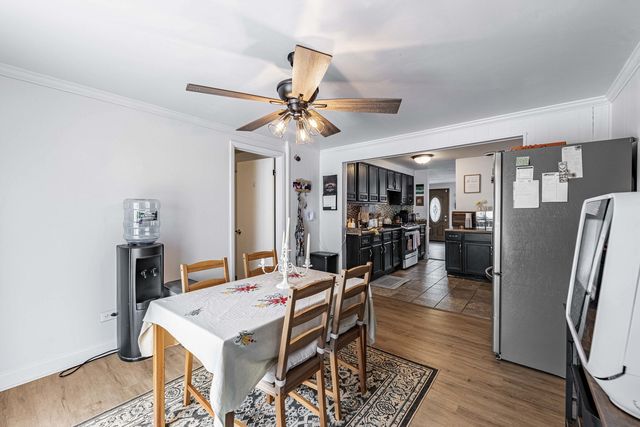 4029 W 90th Place 4029, Hometown, IL 60456