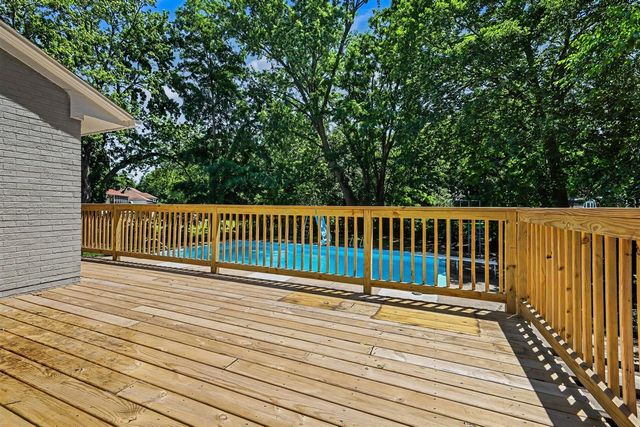 3990 S Big Spring Drive, Grandville, MI 49418